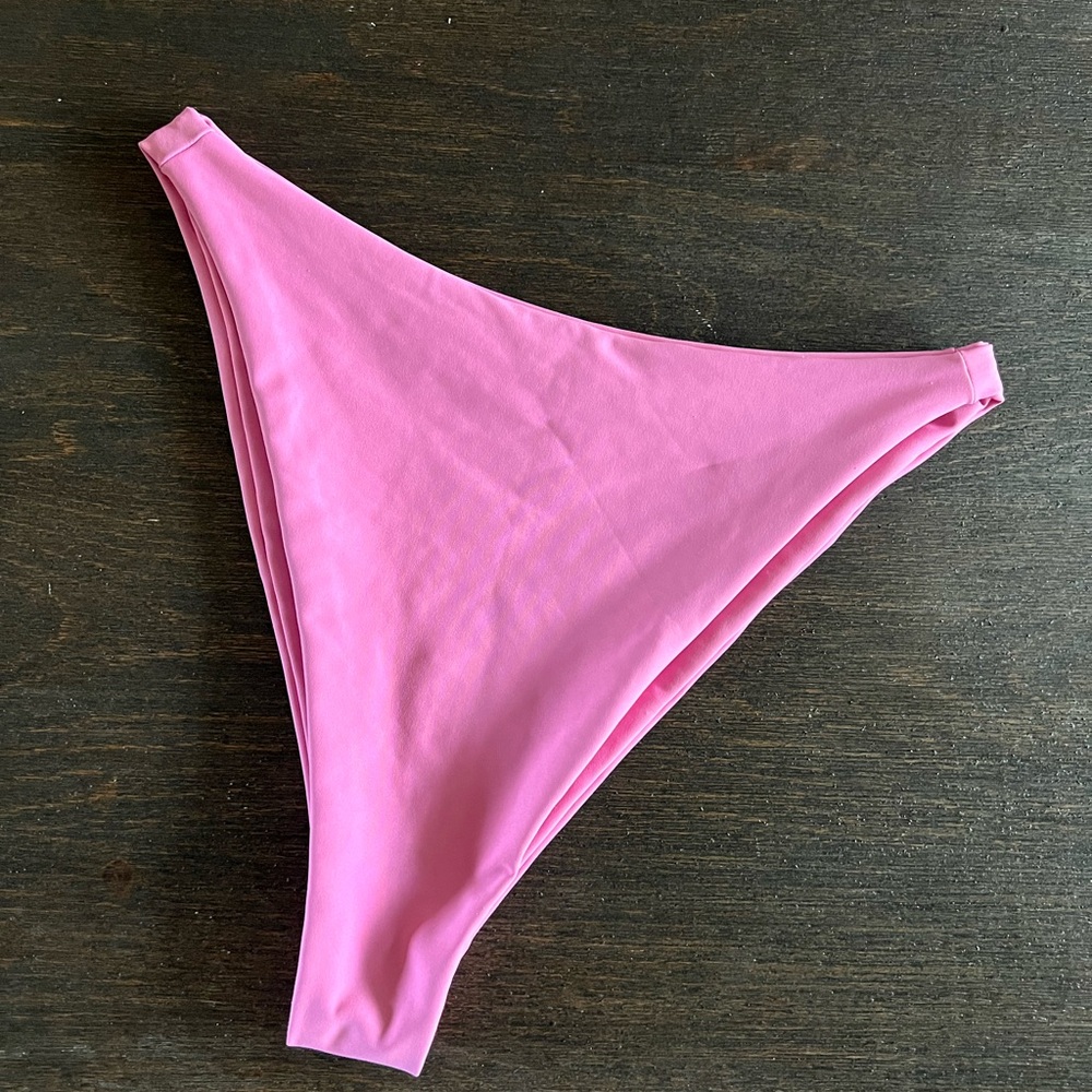 Skatie Kelly Bottom